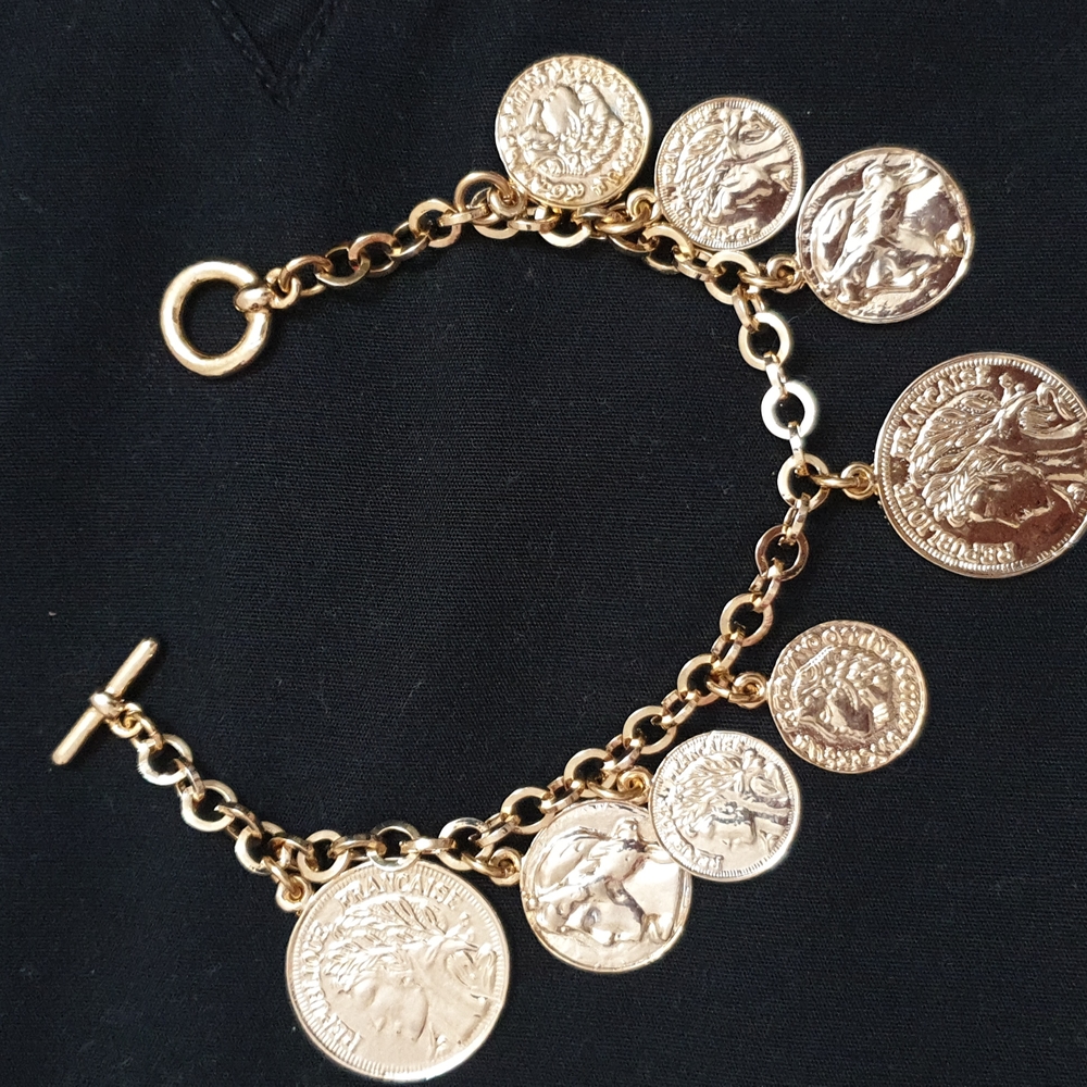 Bracelet